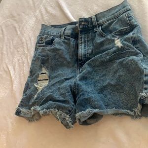 boyfriend mid rise shorts